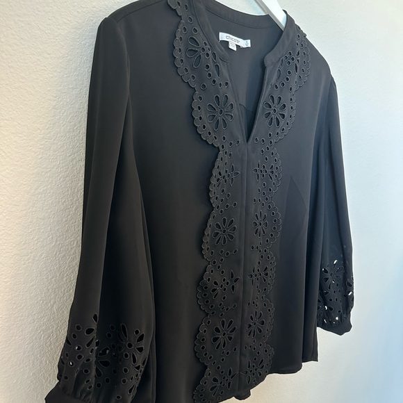 ☀️ CHICO’S Satin Eyelet Popover Blouse - Picture 5 of 15